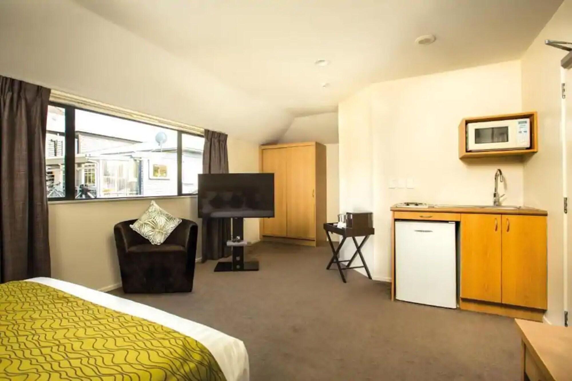 Edit Greenlane Hotel 4*