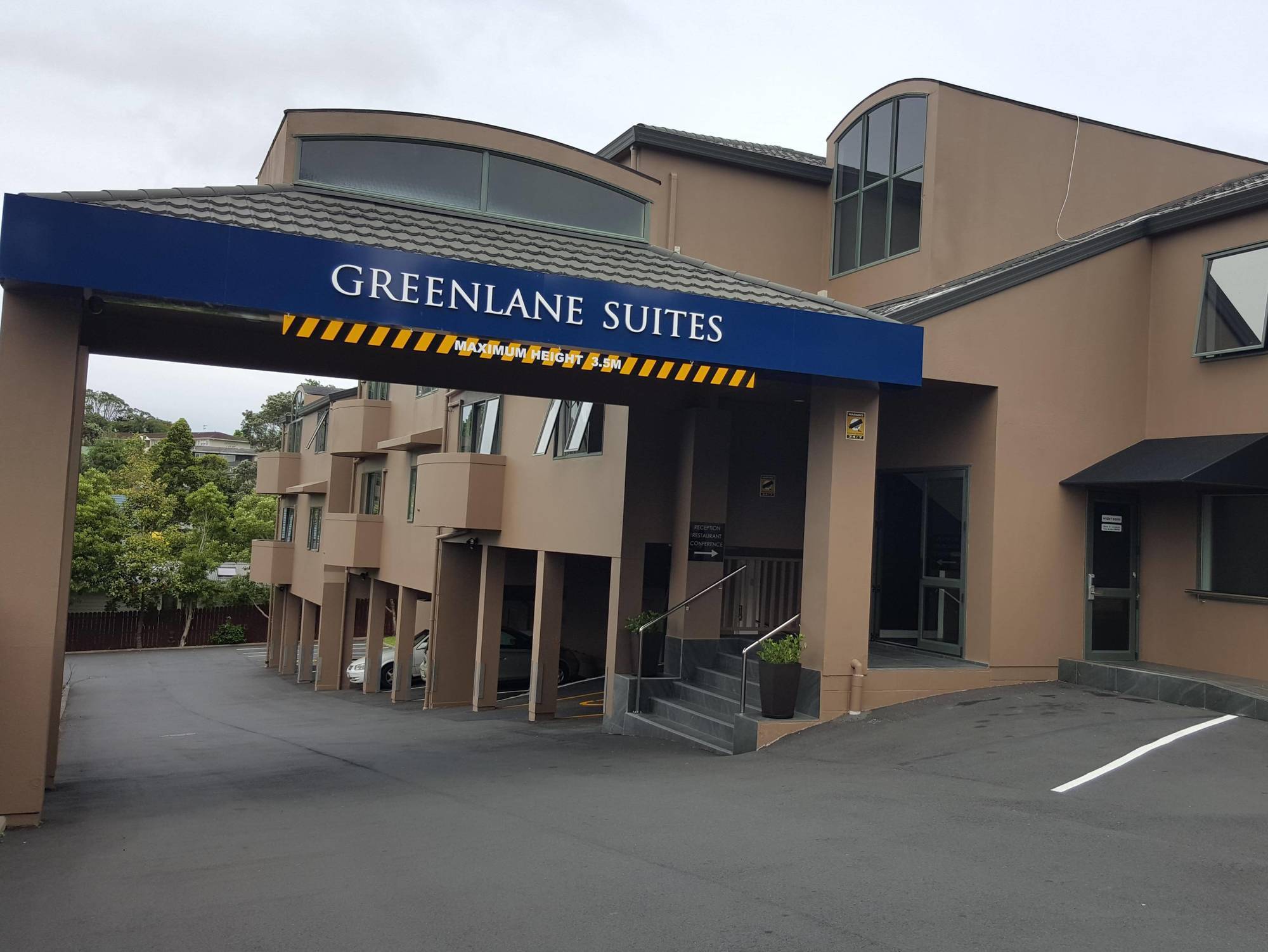 Hotel Edit Greenlane